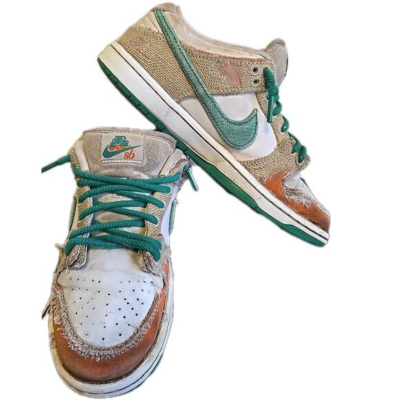 Size 6 - Nike SB Dunk Low x Jarritos White - Fair Condition - Picture 1 of 9